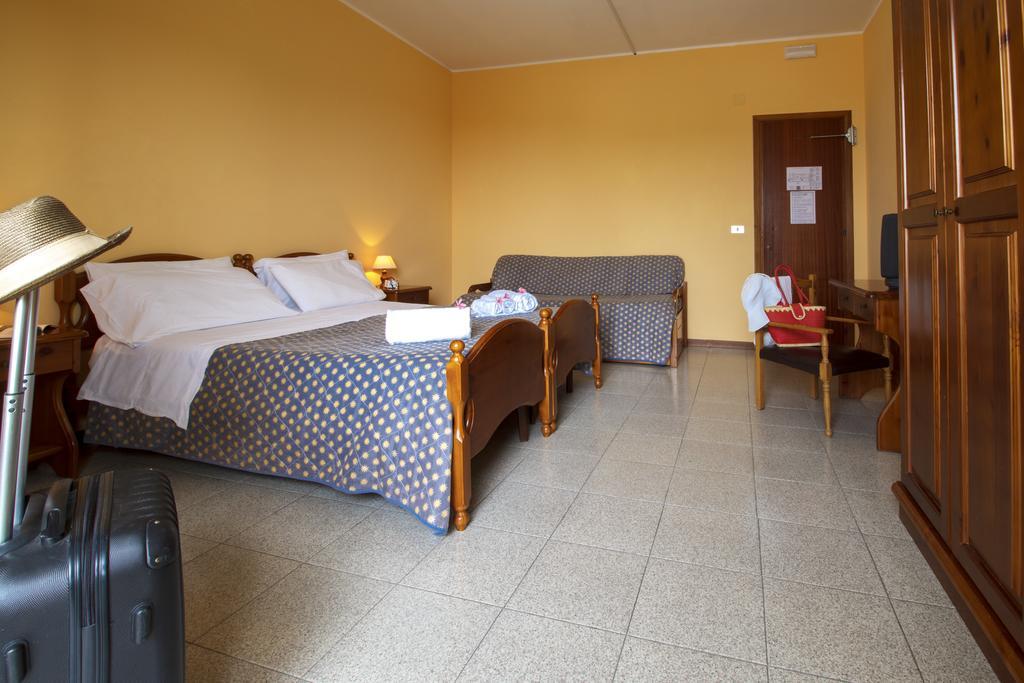 Hotel La Perla Tropea Exteriör bild