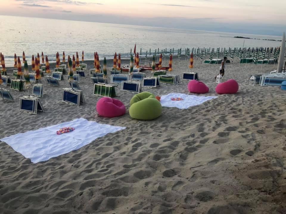 Hotel La Perla Tropea Exteriör bild